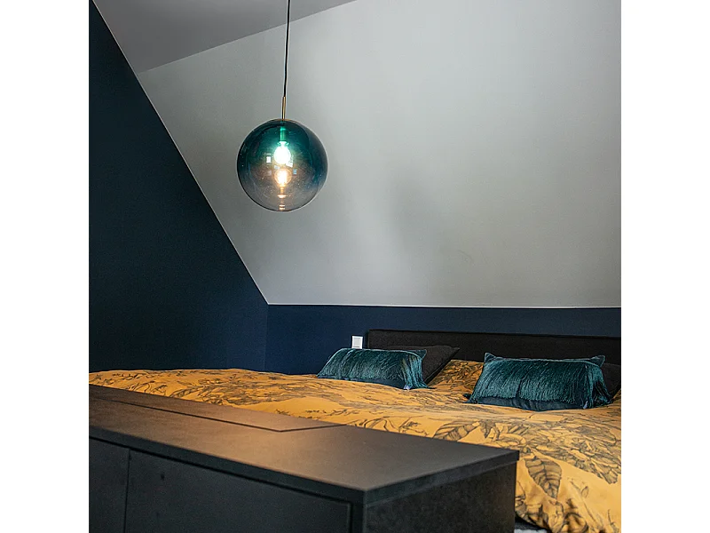 Suspension Art Déco en laiton avec verre bleu océan 33 cm - Pallon