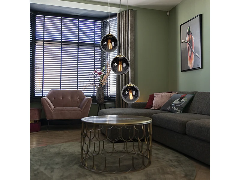 Suspension salon, art déco, moderne, trois boules de verre noir ensemble, coin salon, table d'appoint
