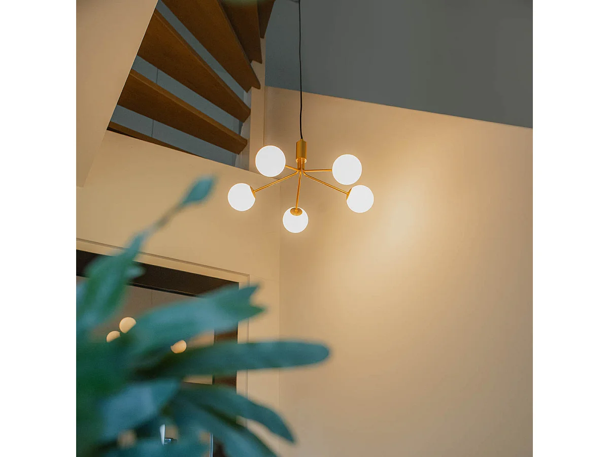 Suspension Art Déco dorée avec verre opale 5 lumières - Coby