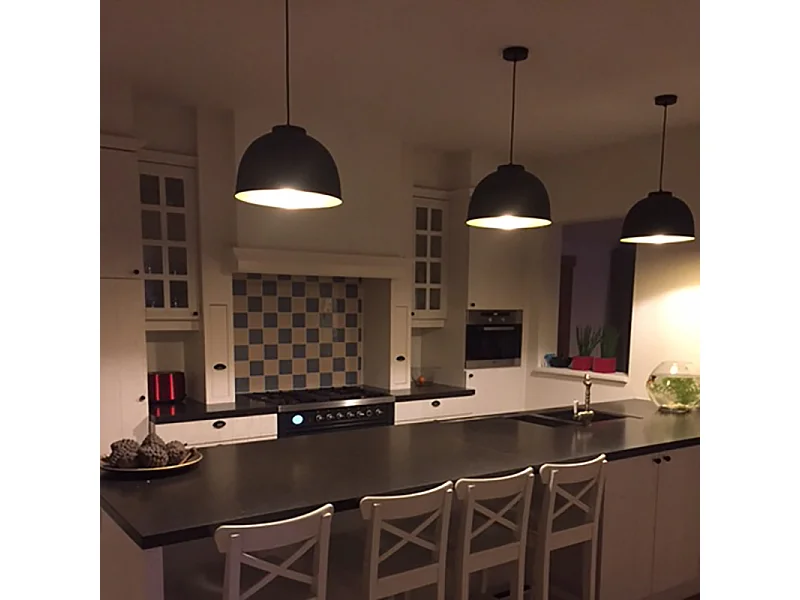 Suspension noire avec intérieur en laiton 40 cm - Hoodi