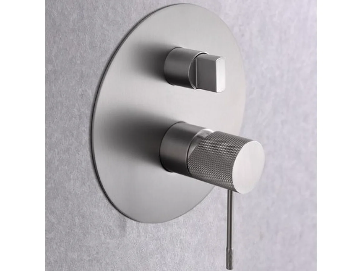 Colonne de Douche Encastrée niquel brossé anti-calcaire - Design Moderne et Économie d'eau - Kit Complet LINE IMEX