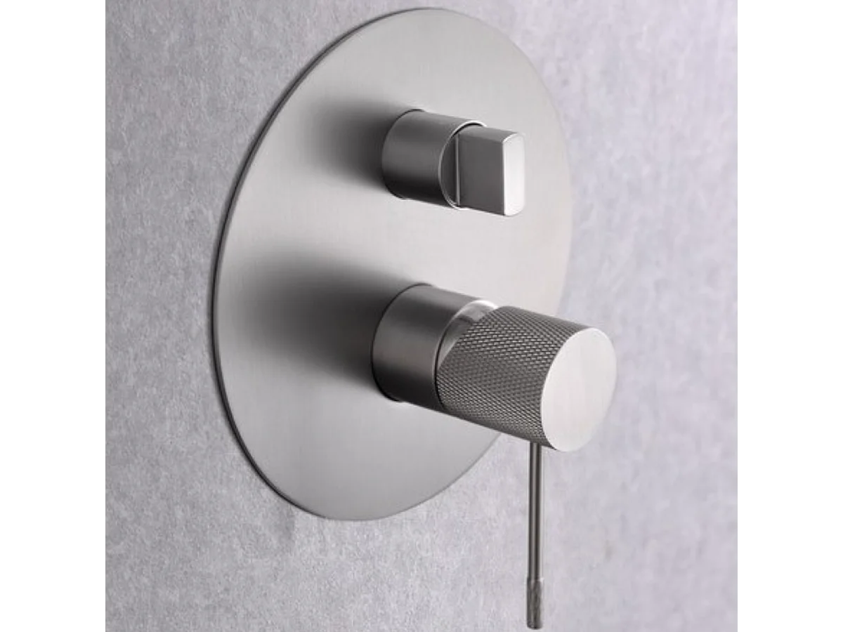 Colonne de Douche Encastrée niquel brossé anti-calcaire - Design Moderne et Économie d'eau - Kit Complet LINE IMEX