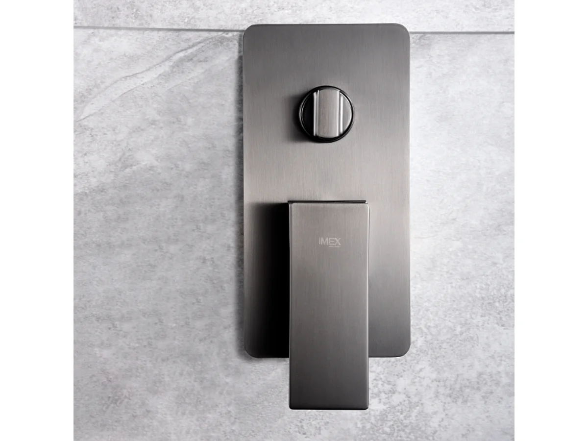 Colonne de Douche Encastrée noir métal anti-calcaire - Design Moderne et Économie d'eau - Kit Complet PISA IMEX