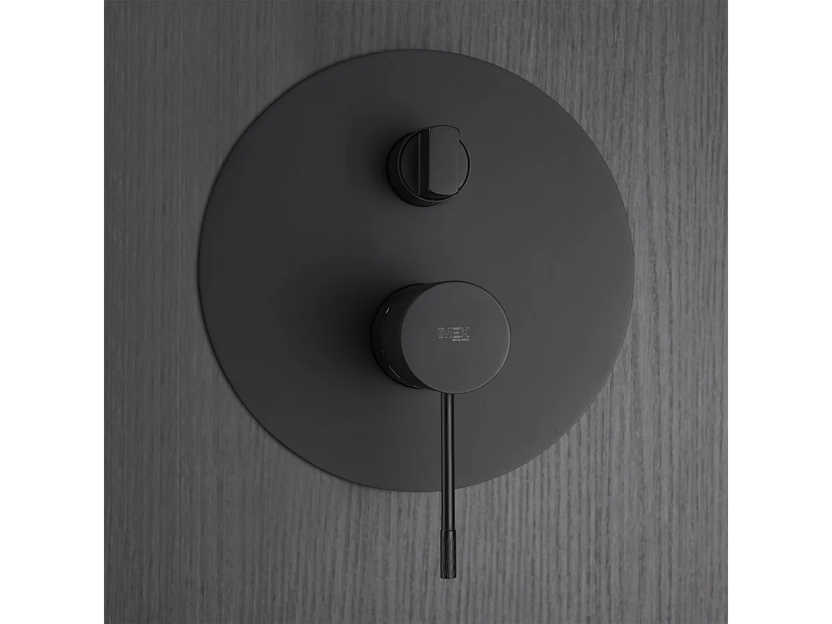 Colonne de Douche Encastrée noir mat anti-calcaire - Design Moderne et Économie d'eau - Kit Complet LINE IMEX