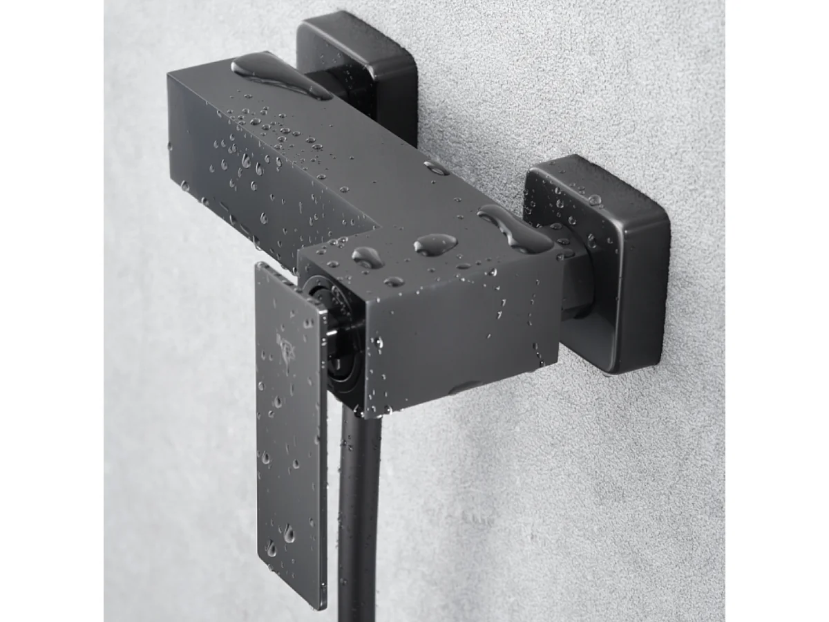 Ensemble de Douche Anti-Calcaire Black Gun Métal PISA BDP048-5BGM