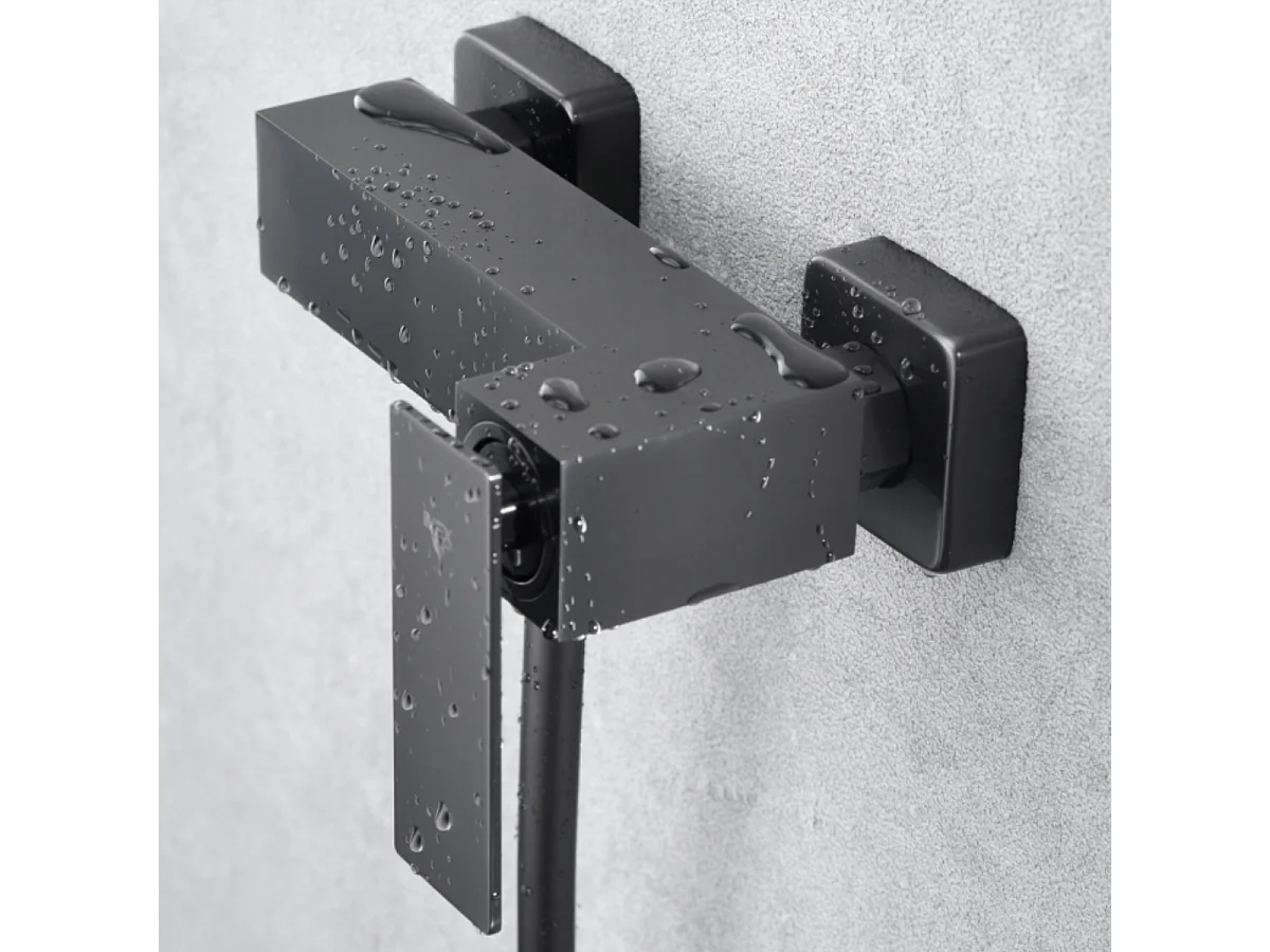 Ensemble de Douche Anti-Calcaire Black Gun Métal PISA BDP048-5BGM