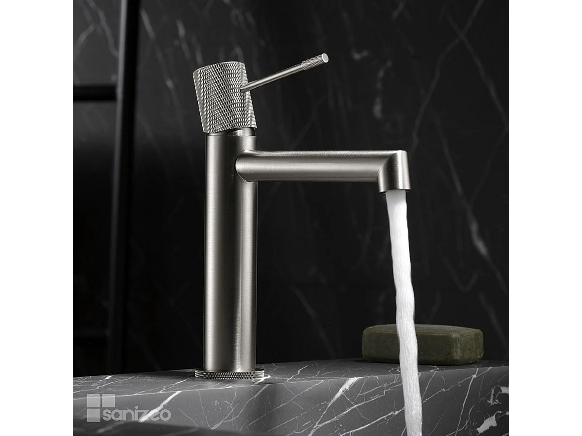 Mitigeur Lavabo Salle de Bain niquel brossé – Bec Bas Anti-Calcaire – Design Moderne - LINE IMEX