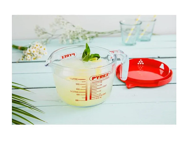 Pyrex Classic Glas-Messbecher mit Deckel und integriertem Sieb, 1L