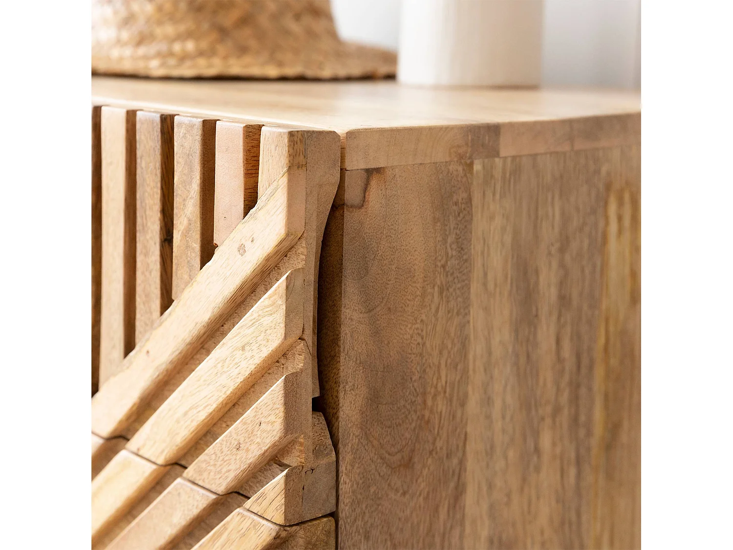 Meuble TV en bois de manguier chevrons Maëva