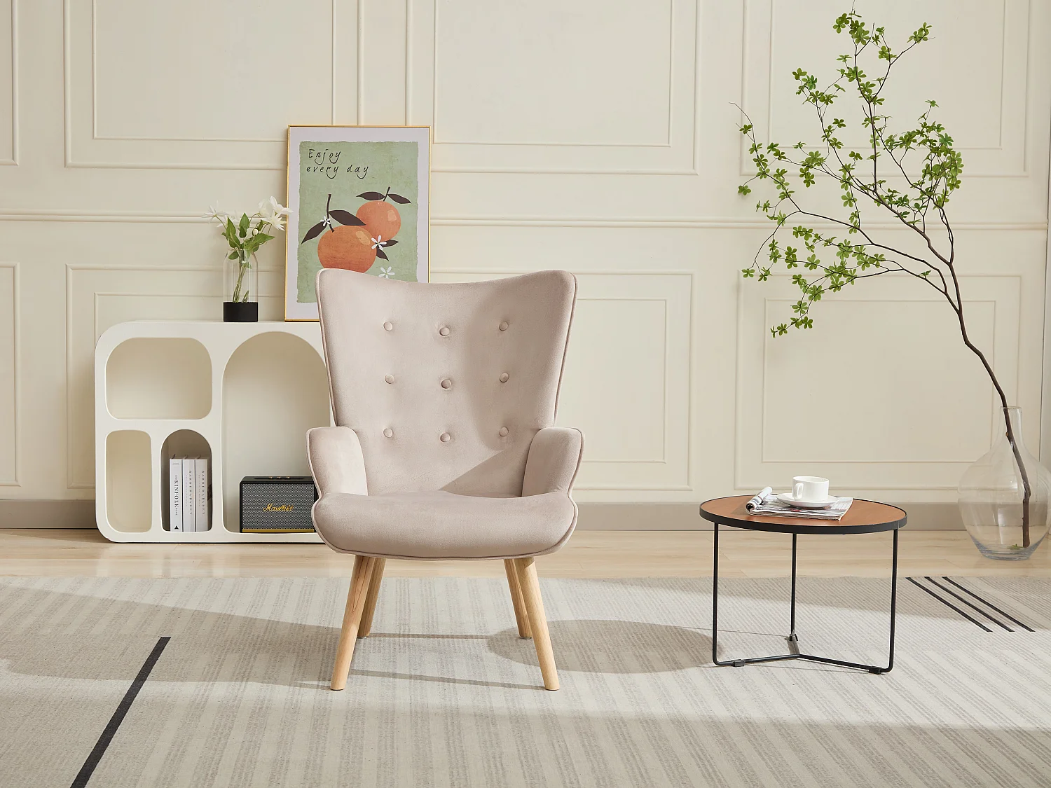 Fauteuil en velours beige VATELY