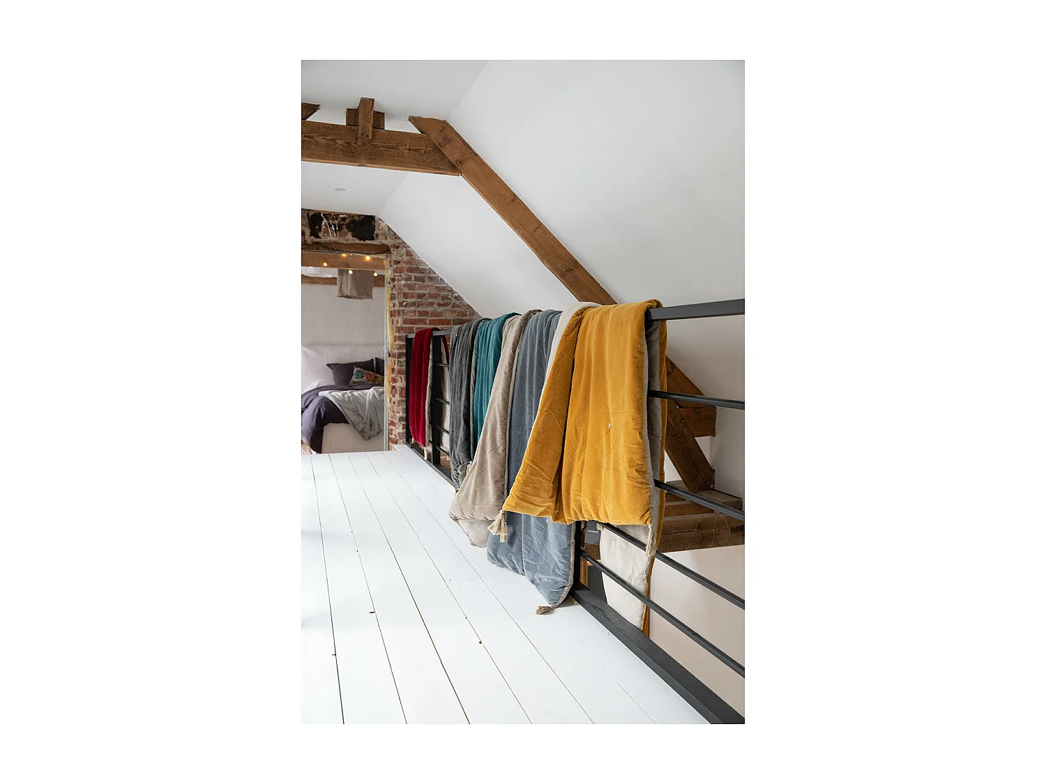 Elise dekbed met pompons Grijsgroen 80 x 180 cm