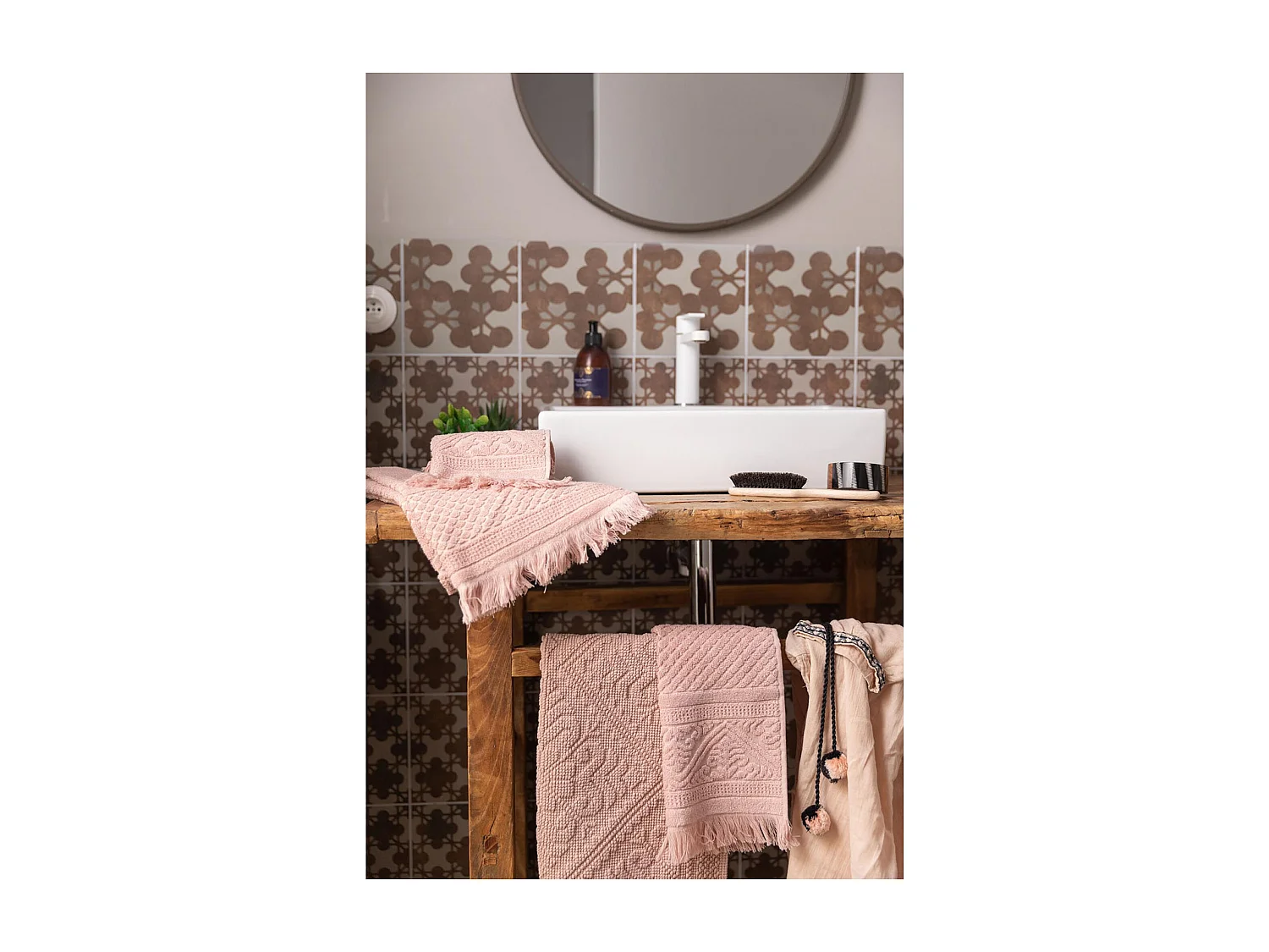 Drap de bain uni Zoe aubepine 100 x 180 cm Vivaraise