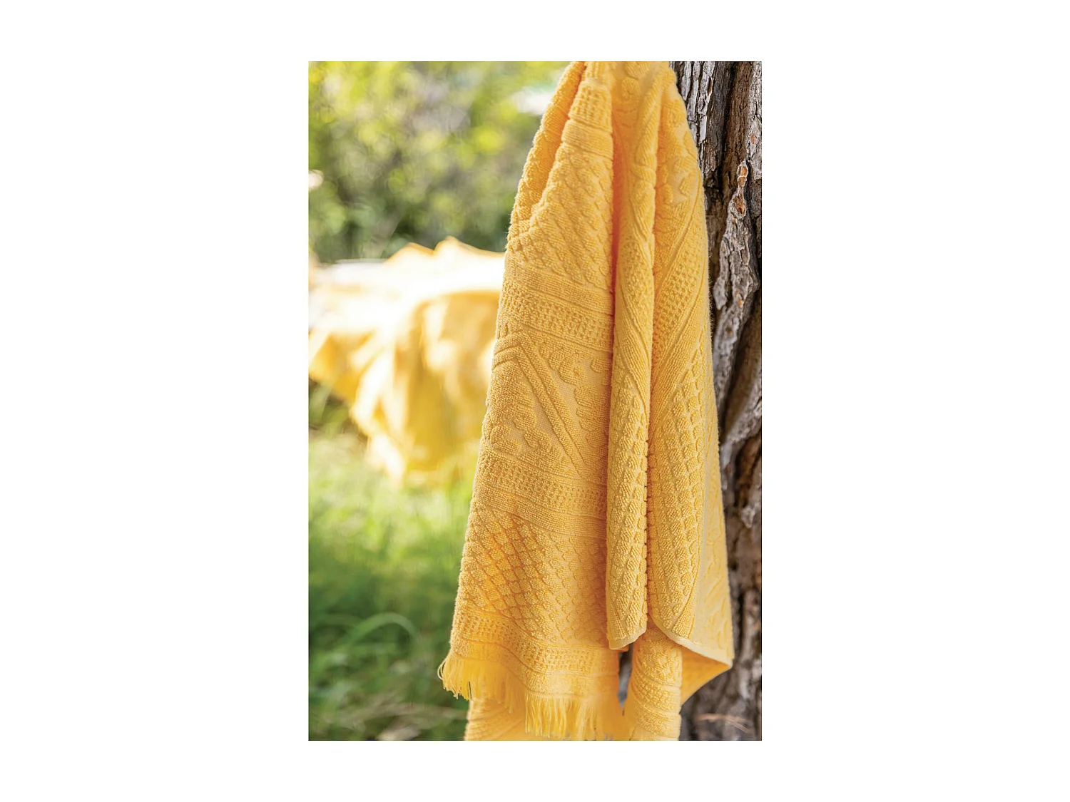 Drap de douche uni Zoe mimosa 70 x 140 cm Vivaraise