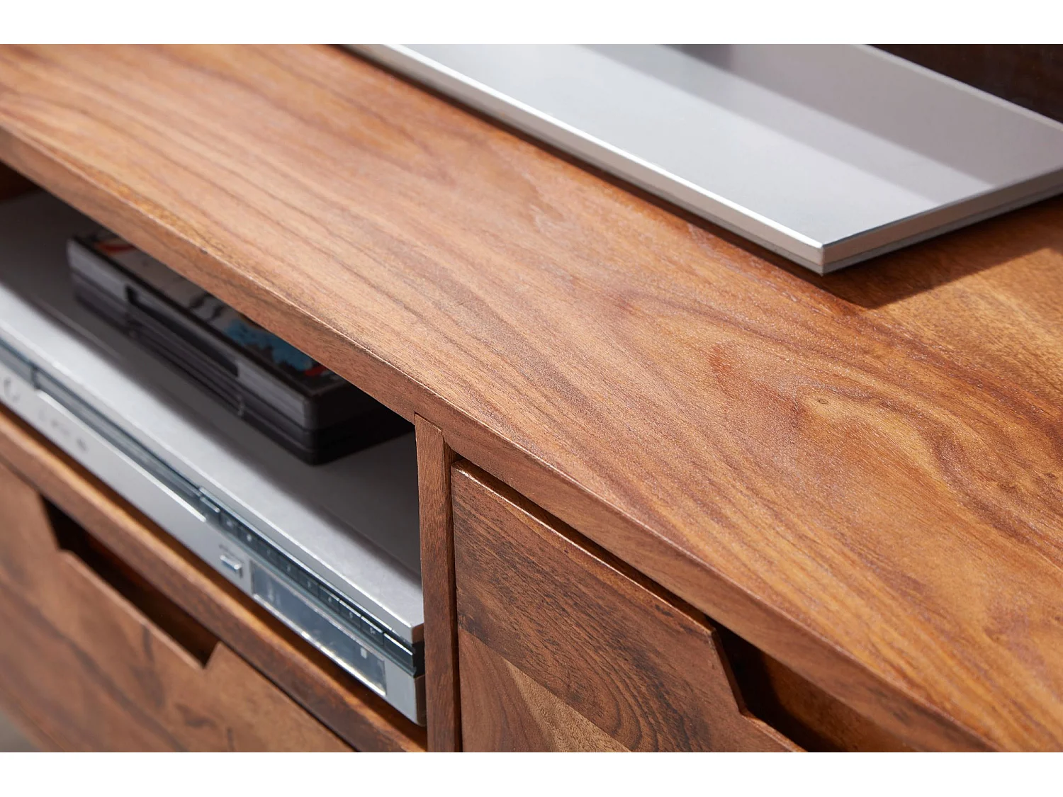 Meuble TV 135 cm Lowboard Tiroir Commode TV Bois Massif avec Portes