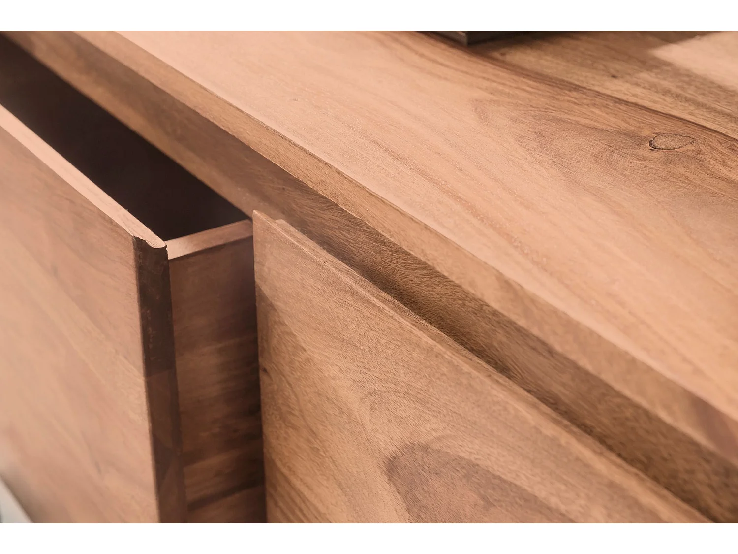 Meuble TV 140 cm Lowboard Tiroir Commode TV Bois Massif avec Portes