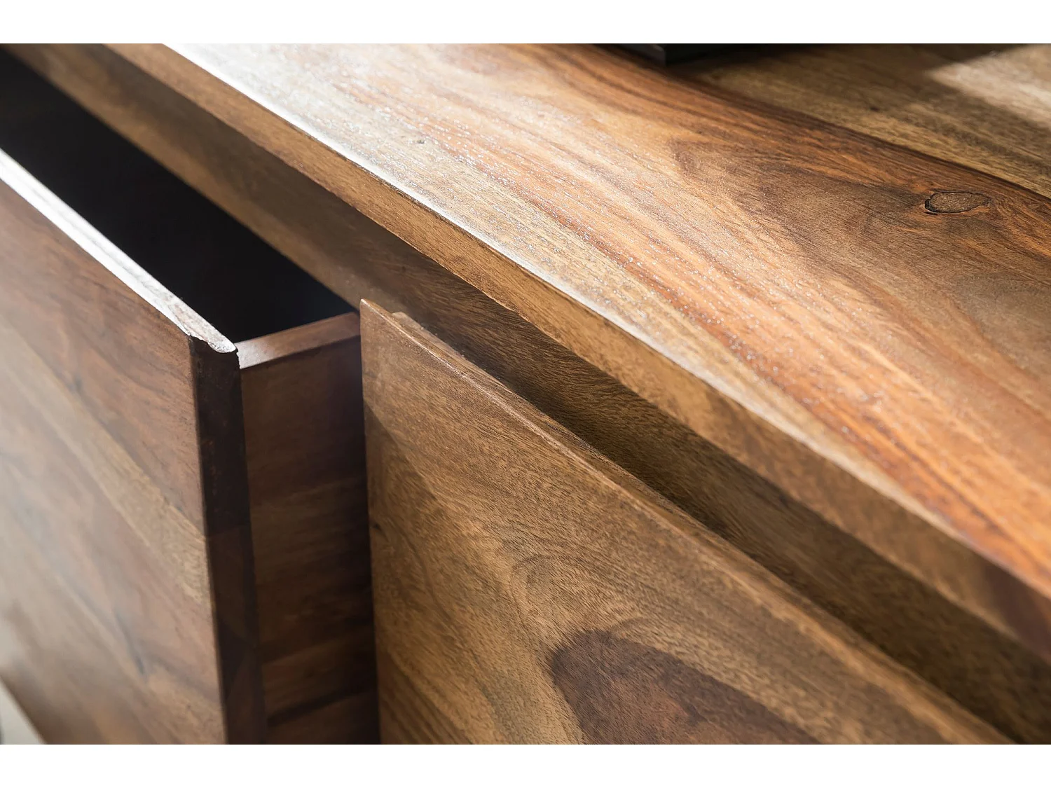 Meuble TV 140 cm Lowboard Tiroir Commode TV Bois Massif avec Portes