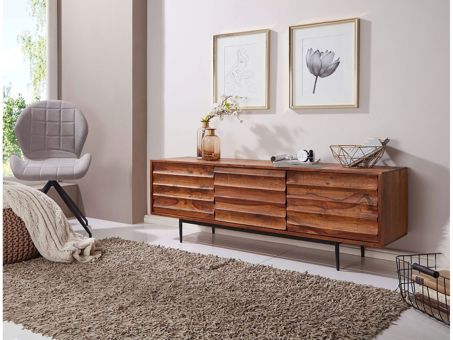 Meuble TV 147 cm Lowboard Rangements Commode TV Bois Massif avec Portes