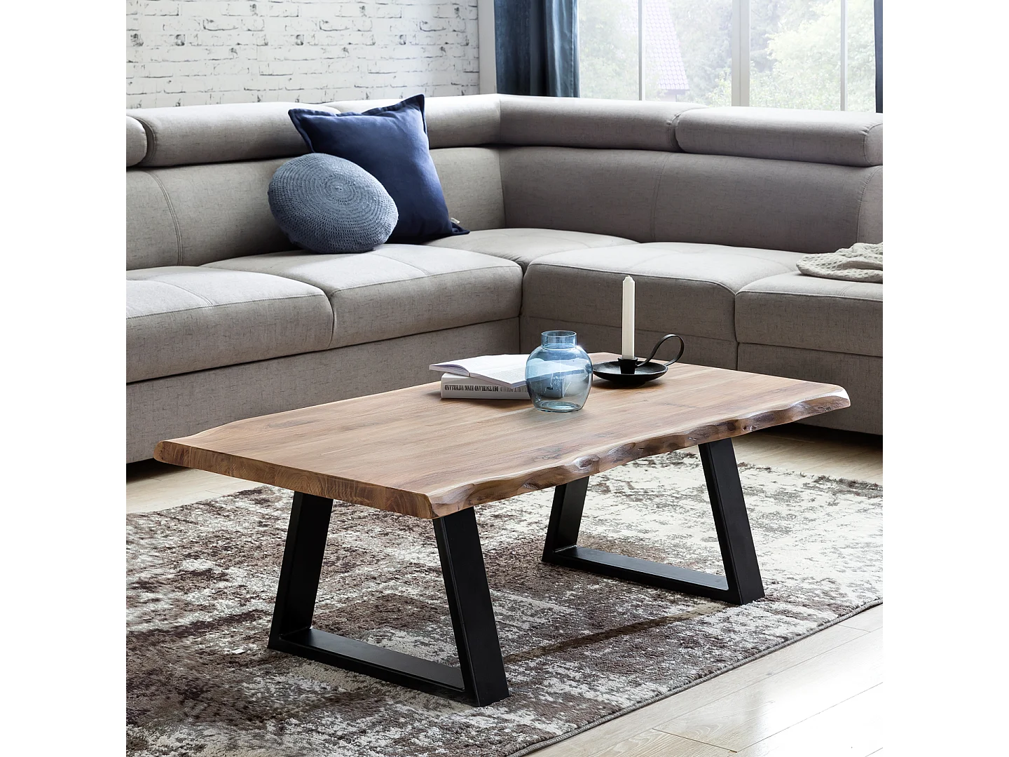 Couchtisch GAYA Massivholz Akazie 115 x 60 cm Baumstamm Wohnzimmertisch