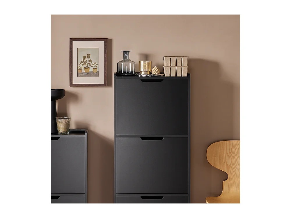 Szafka na buty z 3 drzwiami FSR151-H-SCH