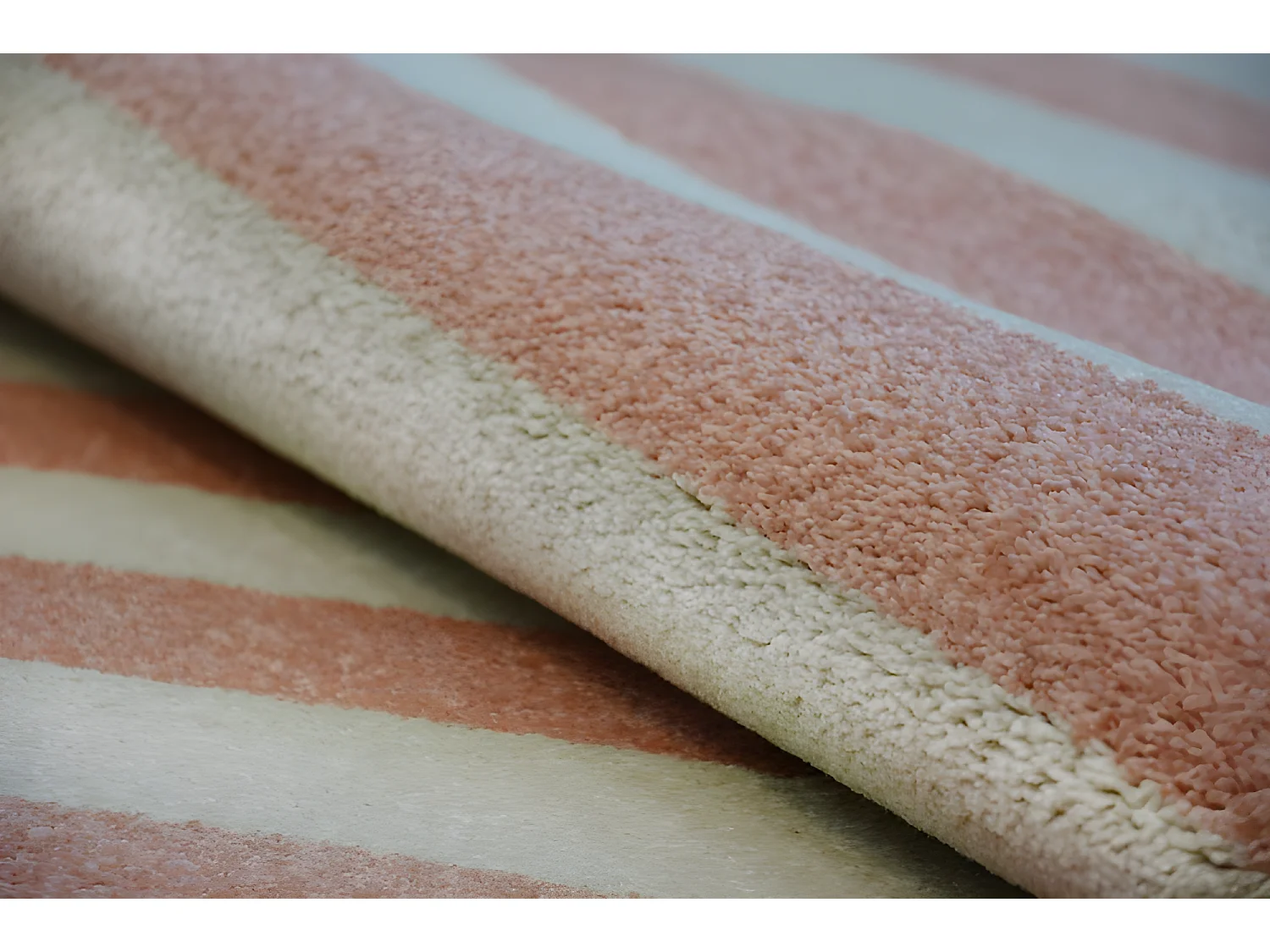 Tapijt SKETCH - F758 rozekleuring/ crèmee- Strepen 160x220 cm