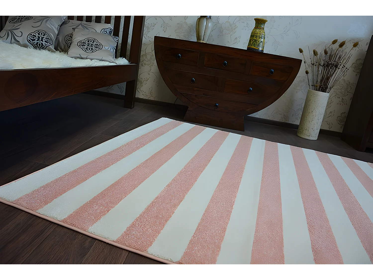 Tapijt SKETCH - F758 rozekleuring/ crèmee- Strepen 160x220 cm