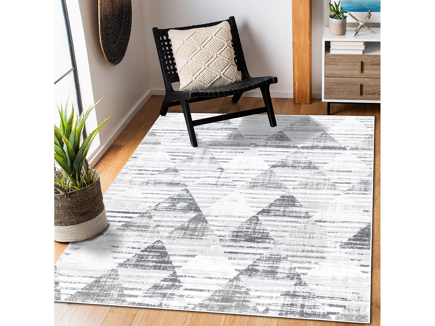 Tapis POLI 9051A Géométrique, triangoli blanc / gris 160x220 cm