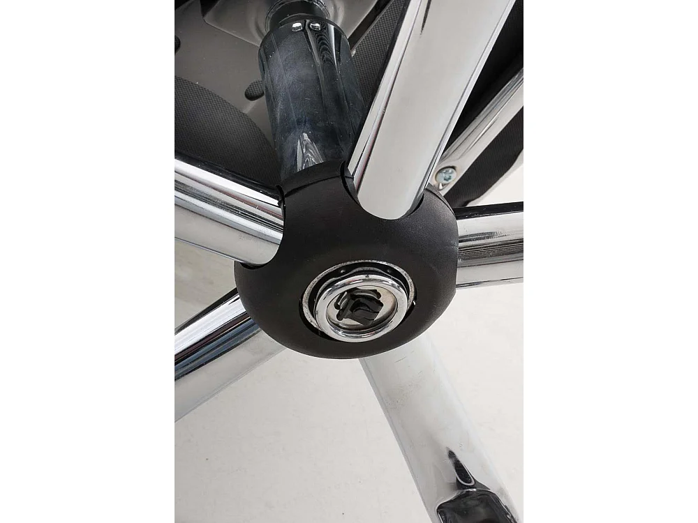 Cadeira de escritório Rako em imitação de pele creme