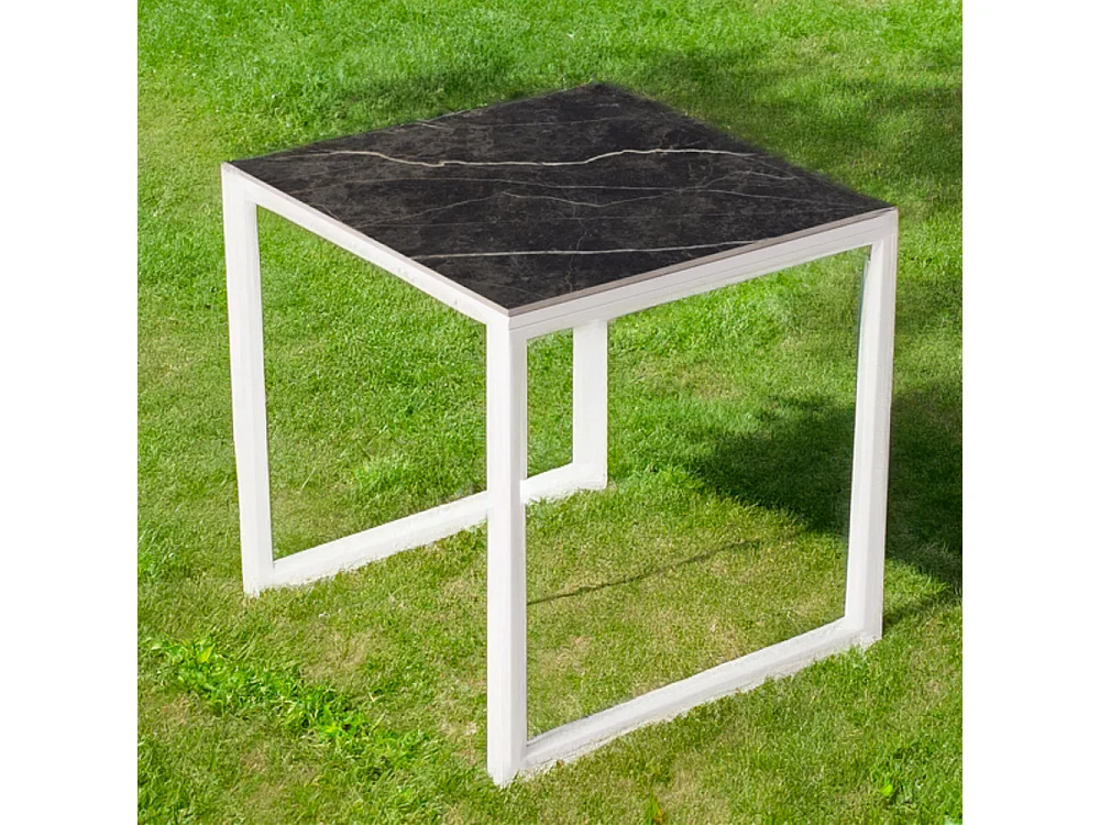 Mesa de Jantar Smart Black Matt 90x90x75cm  Base preta.