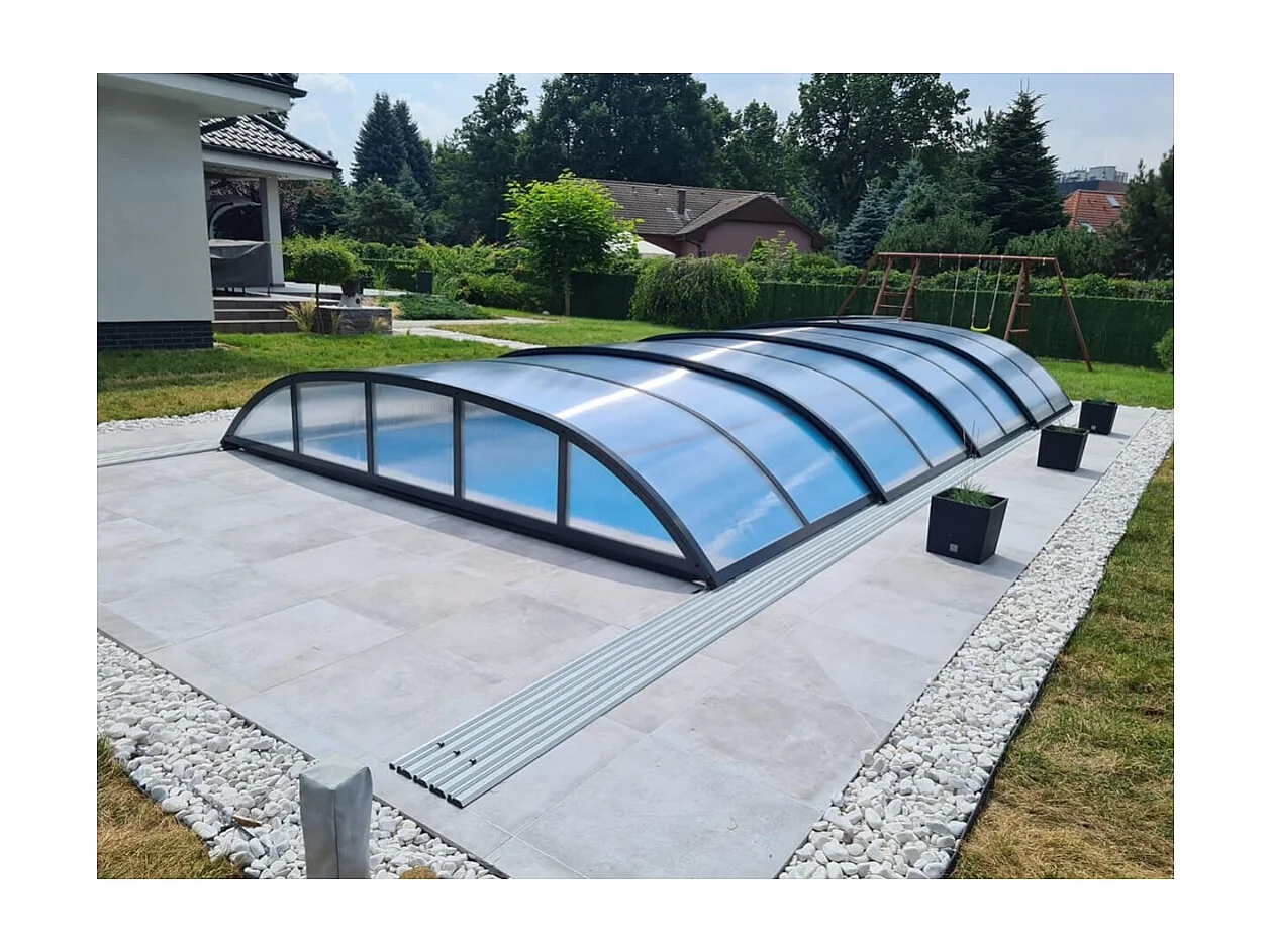 Copertura per la piscina Horizon - 8,61x4,20 m - Policarbonato alveolare da 8 mm - Colore Antracite RAL7016 - ECO203 - ALTANKA