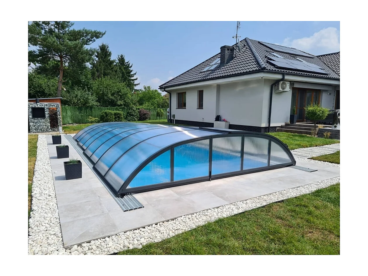 Copertura per la piscina Horizon - 8,61x4,20 m - Policarbonato alveolare da 8 mm - Colore Antracite RAL7016 - ECO203 - ALTANKA