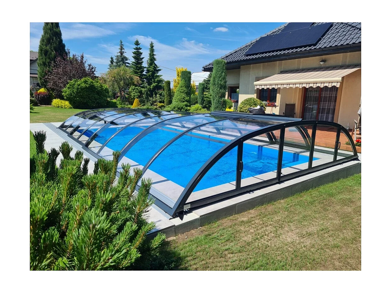 Copertura per la piscina Horizon - 8,61x4,20 m - Policarbonato compatto da 3 mm - Colore Antracite RAL7016 - ECO204 - ALTANKA