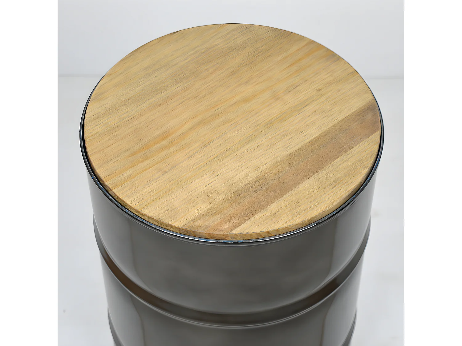 Banco de barril industrial en metal  31 dia x 45 cm