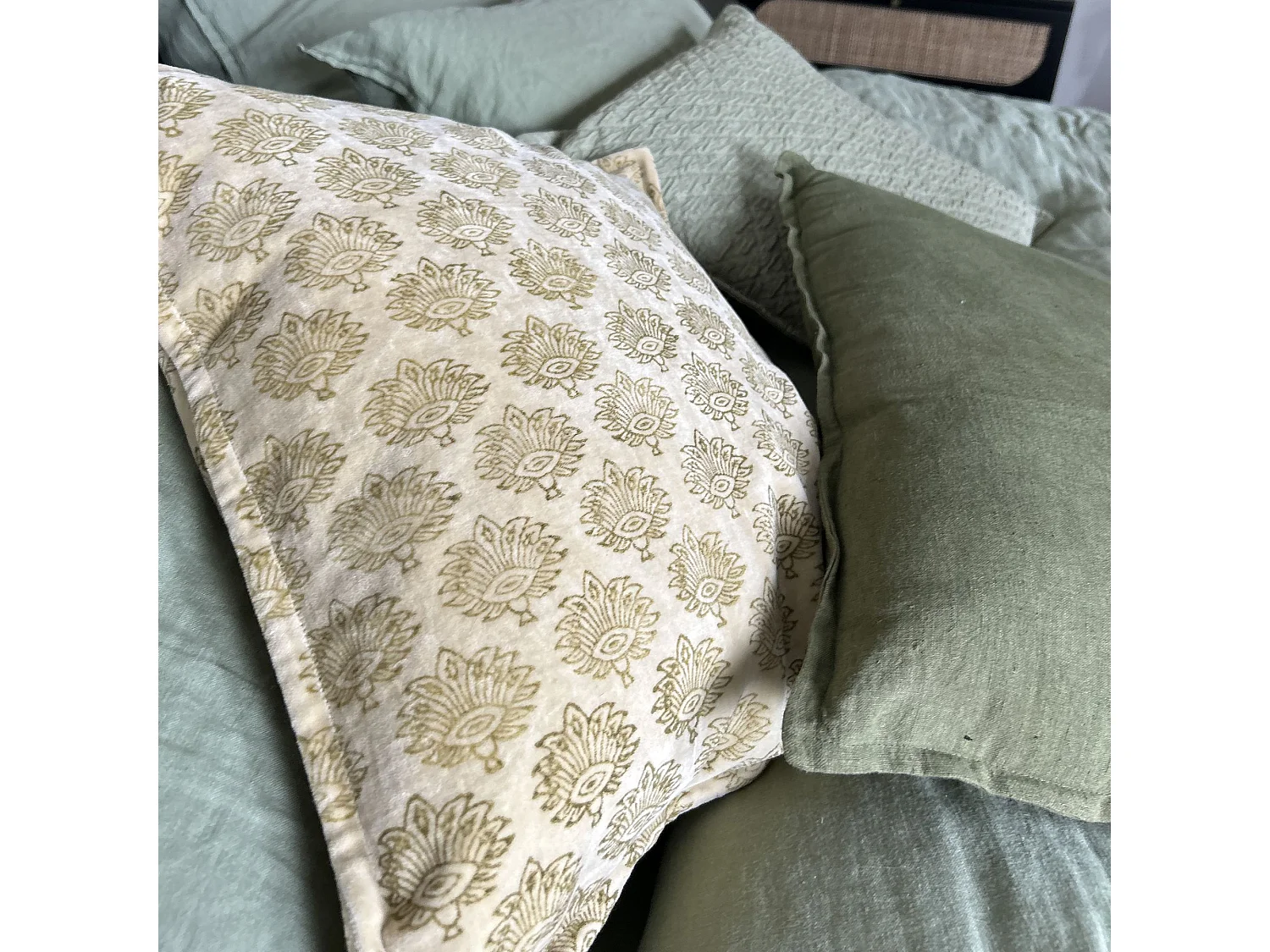 Now's Home - Coussin En Velours Vintage Beige Avec Imprime 45x45cm Dori