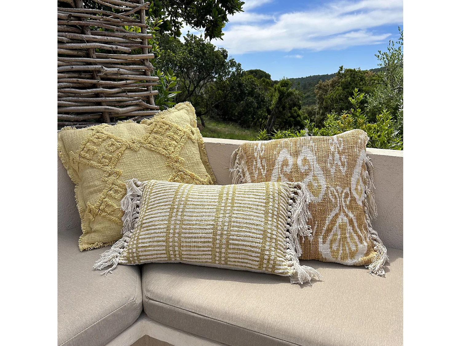 Now's Home - Coussin En Coton Imprimé Frangé Jaune Mimosa 30x50cm Guama