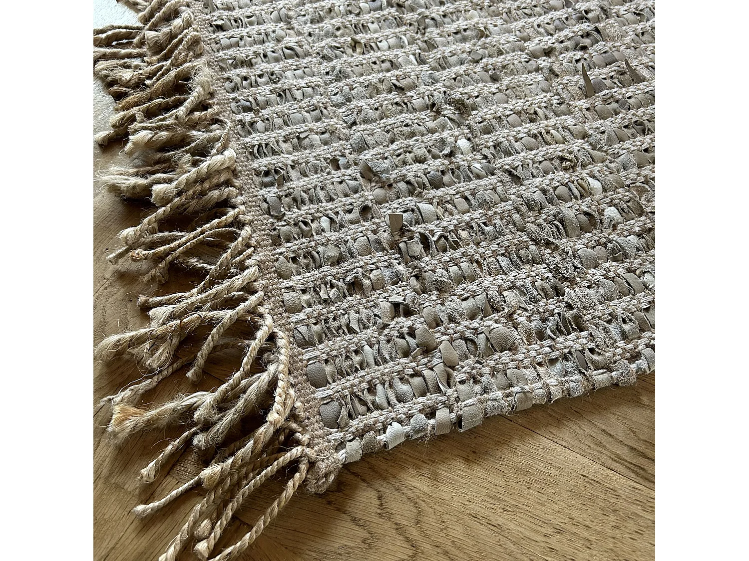 Now's Home - Tapis En Cuir Jute Et Coton Tisse A La  Main Taupe 90x150cm Altay