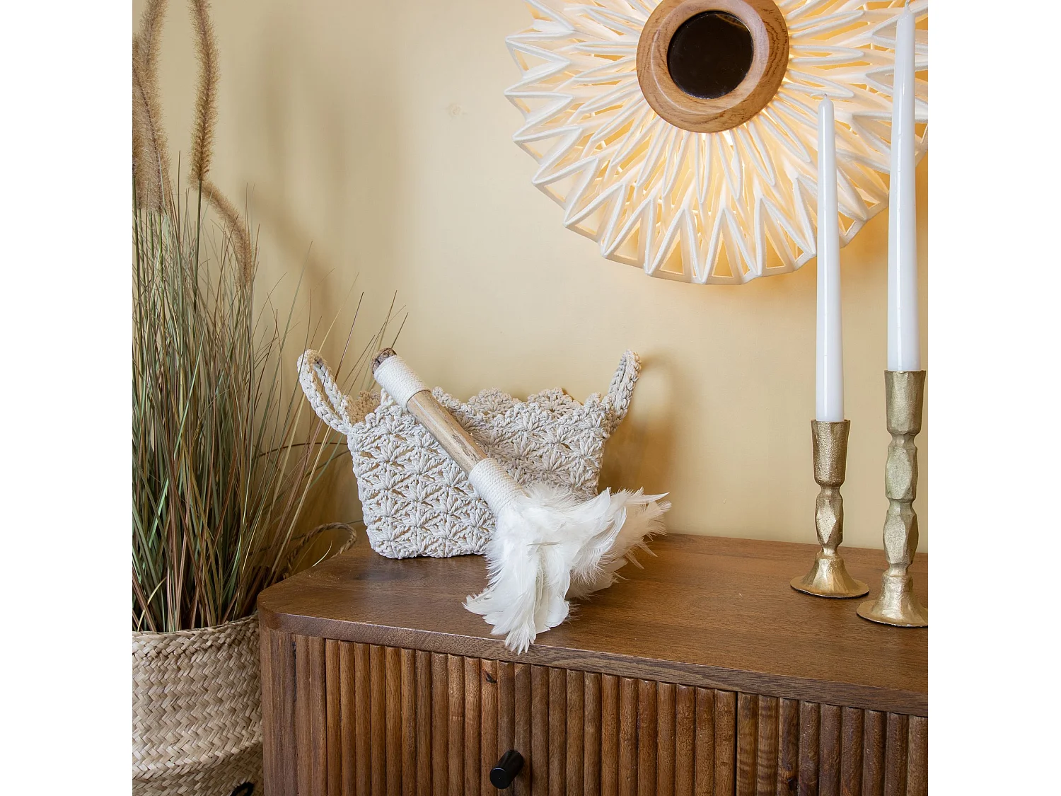 Now's Home - Plumeau Blanc Decoratif En Bambou Et Plumes 25x28x44 Cm Kemoa