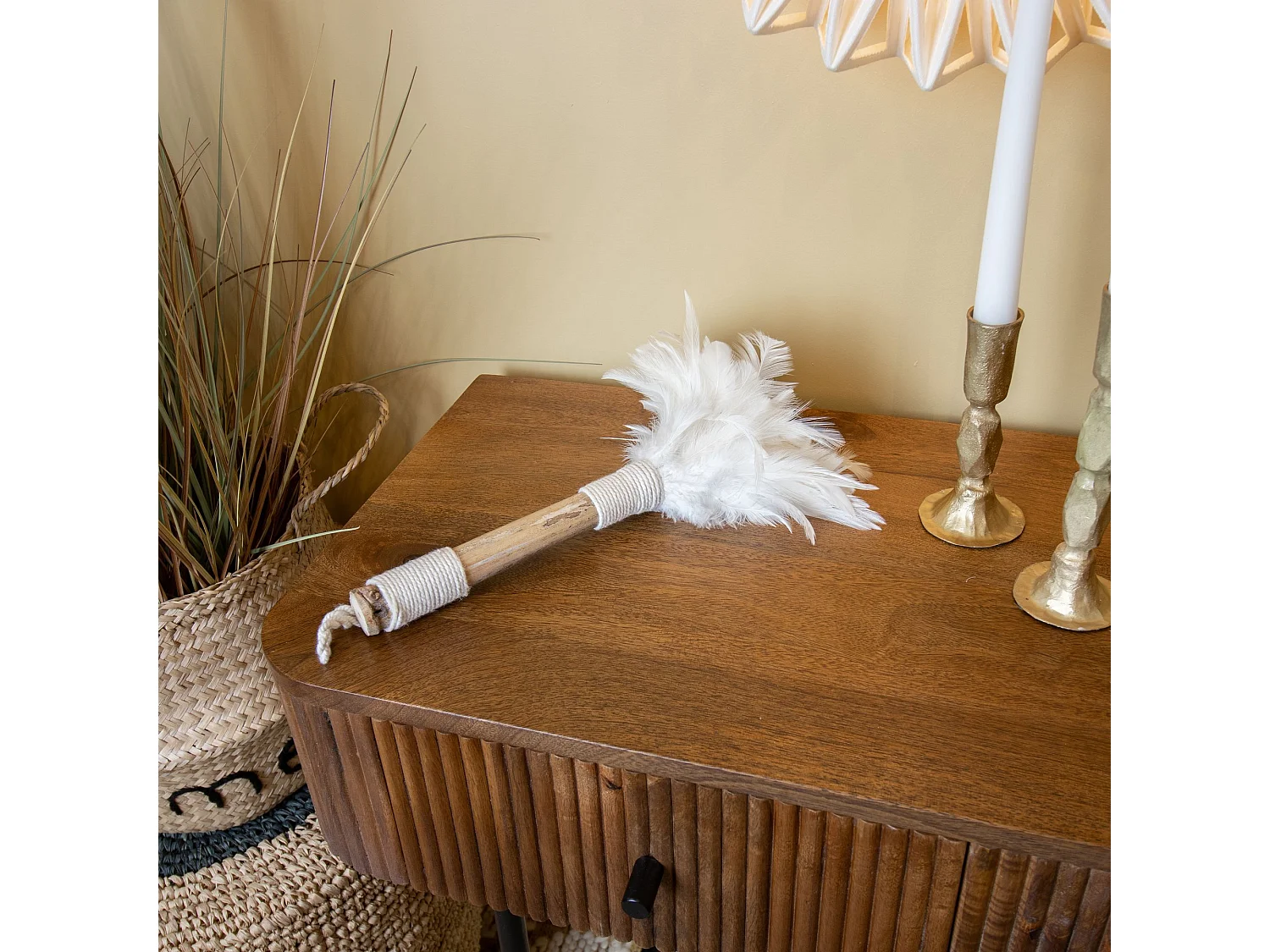 Now's Home - Plumeau Blanc Decoratif En Bambou Et Plumes 25x28x44 Cm Kemoa