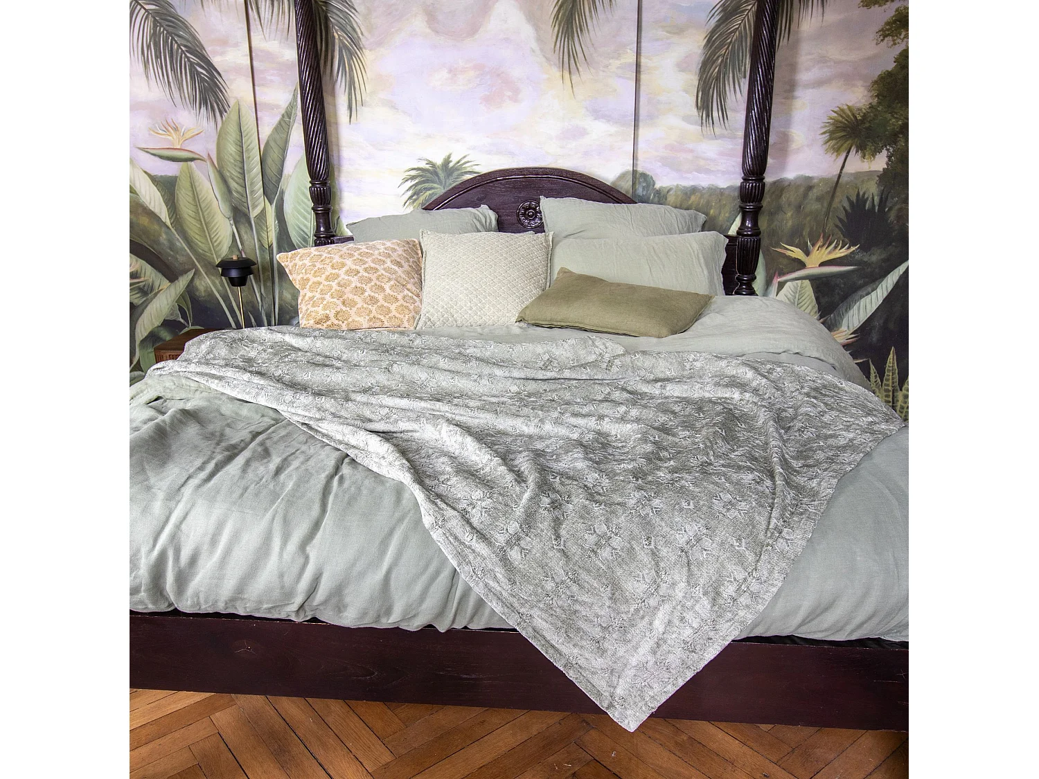 Now's Home - Courte Pointe En Kilim Tisse En Relief  Vert 140x220cm Byzance