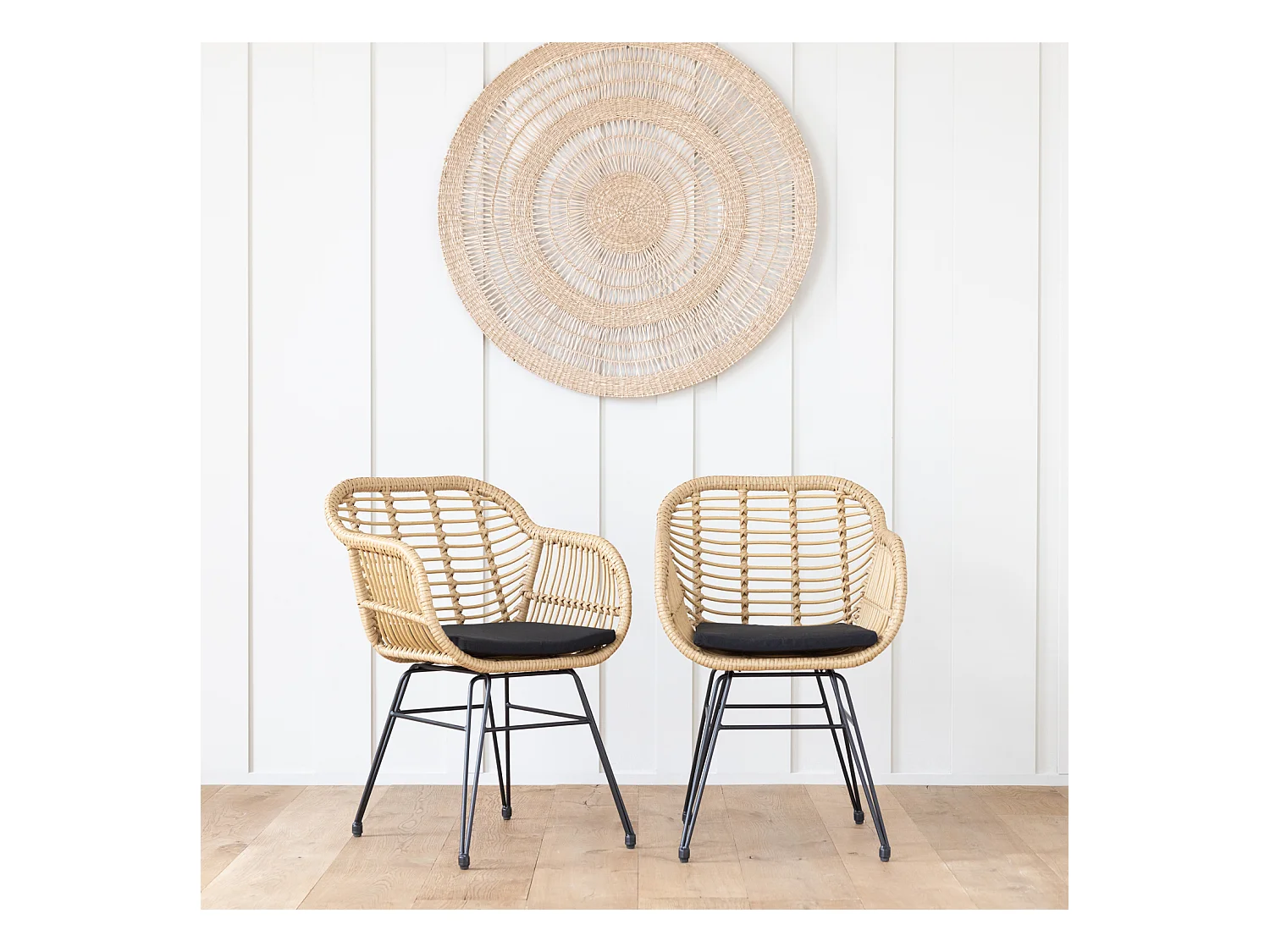 Lot de 2 fauteuils en rotin synthétique avec coussins CINTA - HAPPY GARDEN