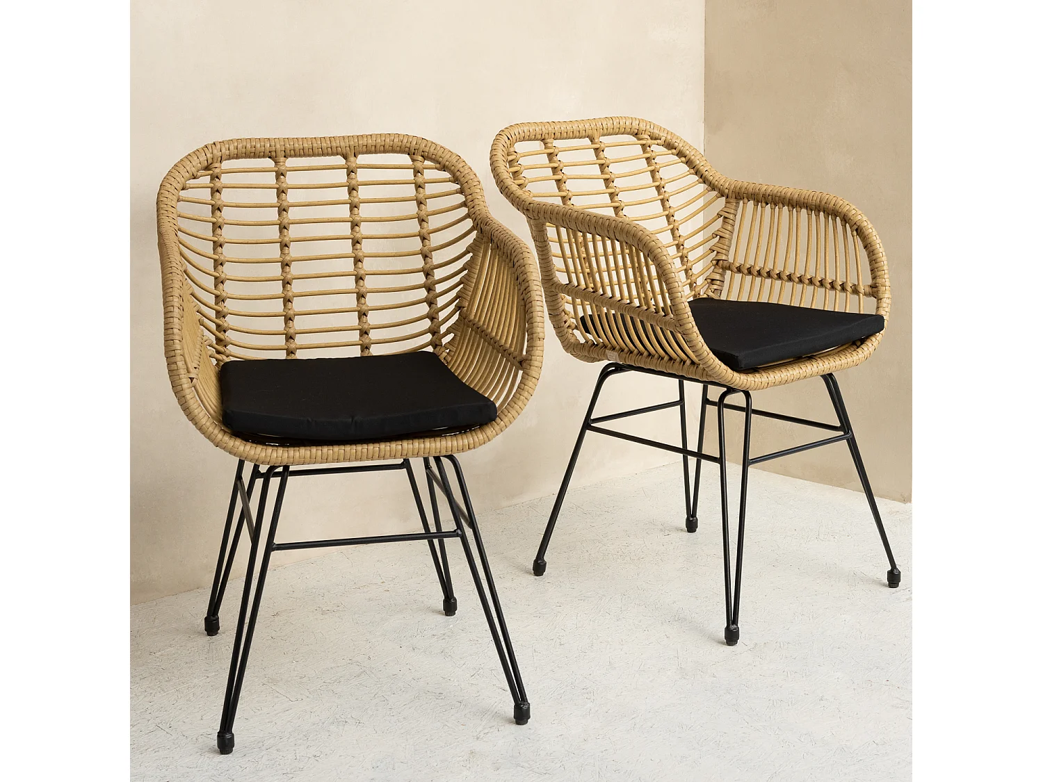 Set van 2 kunststof rotan fauteuils met kussens CINTA