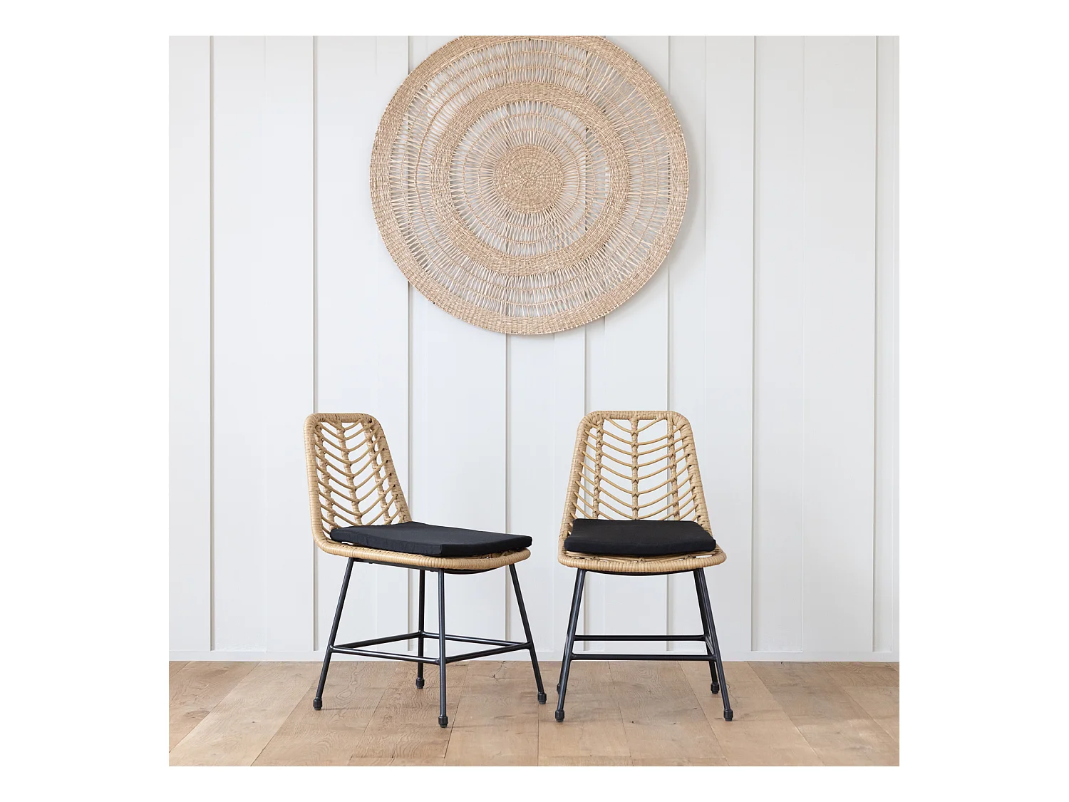 Lot de 2 chaises en rotin synthétique avec coussins OKA - HAPPY GARDEN