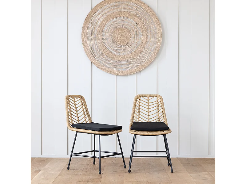 Lot de 2 chaises en rotin synthétique avec coussins OKA - HAPPY GARDEN