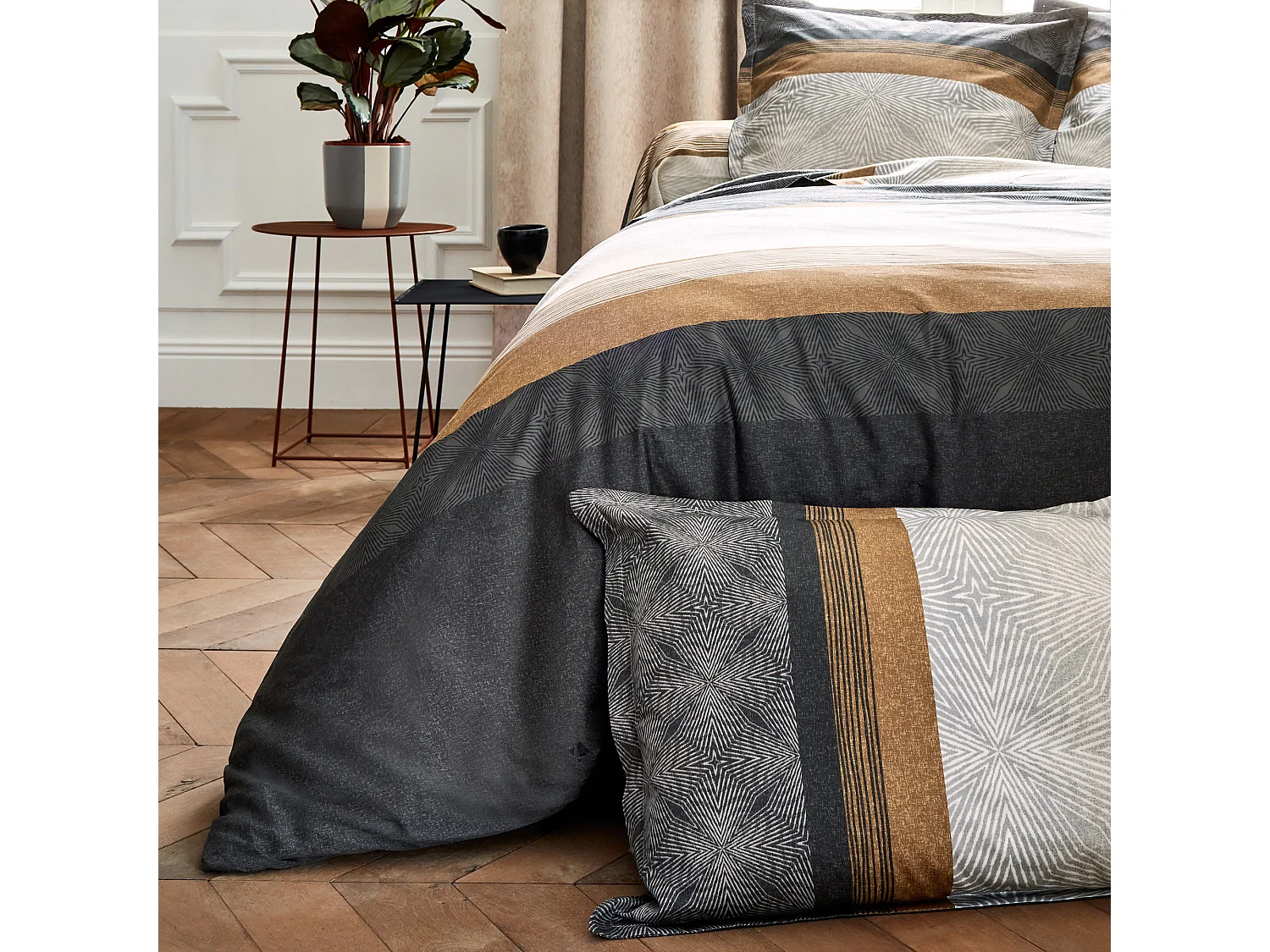 Parure de lit 260x240 cm 50x70 cm en satin de coton TIAGO noir