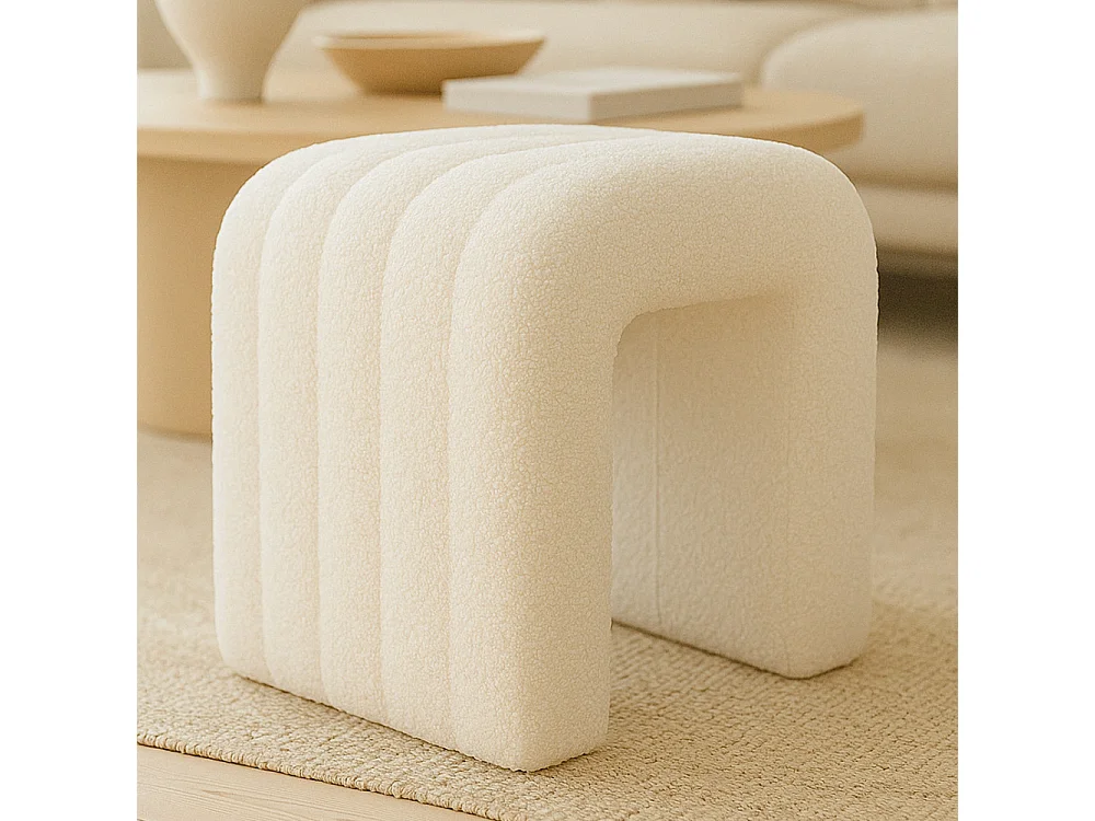 Colma - Pouf en tissu bouclette - Couleur : Écru