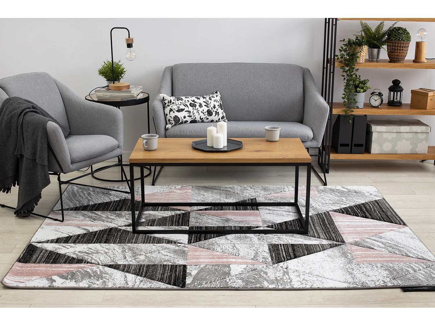 Tapis ALTER Nano triangle rose 160x220 cm