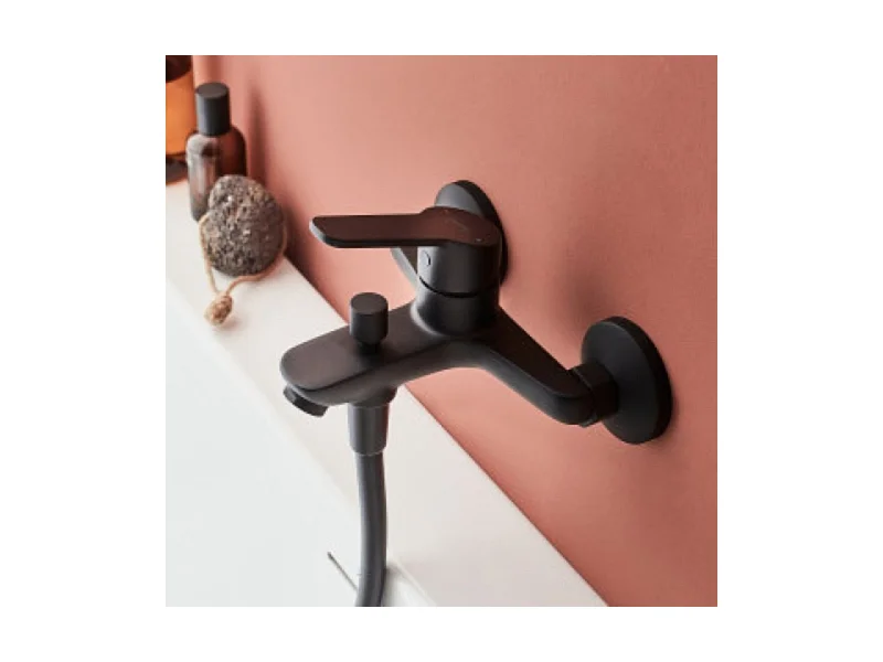 Ensemble bain douche avec mitigeur mécanique mural JACOB DELAFON Aimé noir + nettoyant