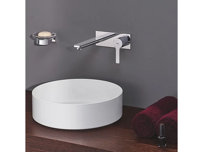 Lot de 2 robinets lavabo mural  GROHE Lineare M chromé + corps encastré