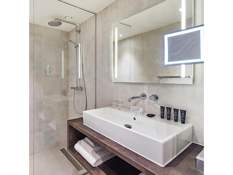 GROHE Façade Mitigeur ESSENCE 2 trous lavabo taille L saillie 230 Chromé