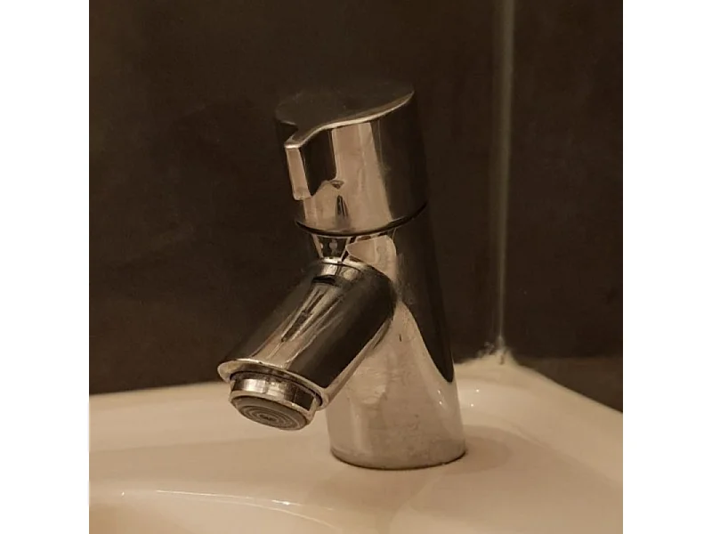 Mitigeur lave-mains HANSGROHE 40 sans tirette ni vidage chromE + nettoyant Briochin