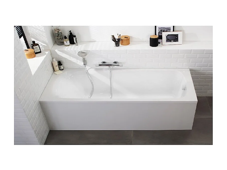 Baignoire droite 170 X 75 JACOB DELAFON Brive en acrylique renforcé + nettoyant